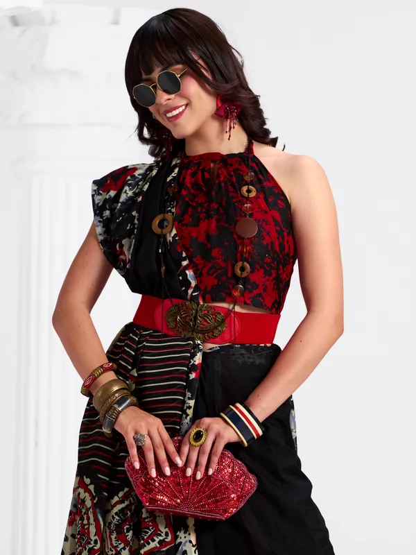 Women's_Stylish_Printed_Georgette_Saree_with_Matching_Unstitched_Blouse_Piece