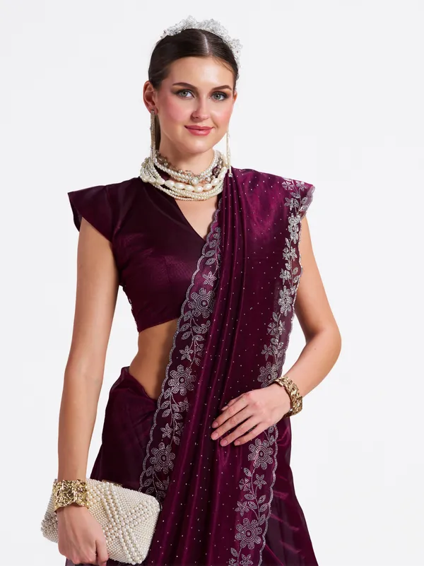 Women's_Stylish_Beautiful_Soft_Net_Diamond_Lace_Border_Saree_With_Unstitched_Blouse