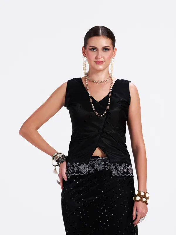 Women's_Stylish_Beautiful_Soft_Net_Diamond_Lace_Border_Saree_With_Unstitched_Blouse