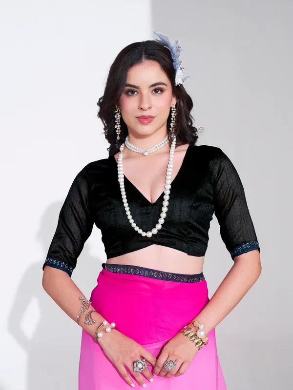 Women's_Stylish_Plain_Georgette_Lace_Border_Saree_With_Unstitched_Blouse_Piece
