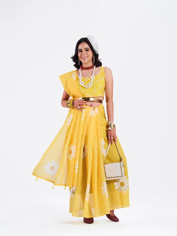Digital_Print_Cotton_Linen_Saree_With_Unstitched_Blouse_Piece