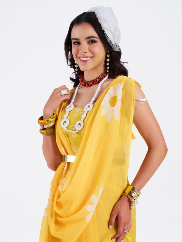Digital_Print_Cotton_Linen_Saree_With_Unstitched_Blouse_Piece