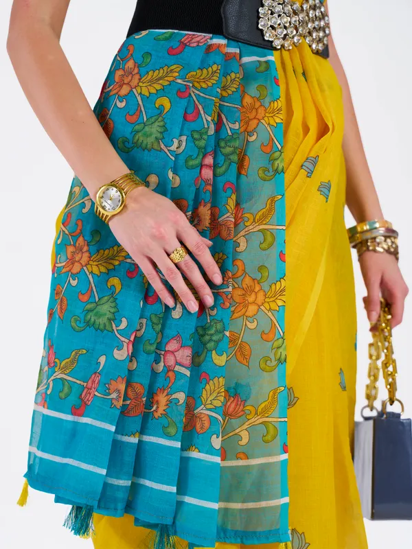 Digital_Print_Cotton_Linen_Saree_With_Unstitched_Blouse_Piece