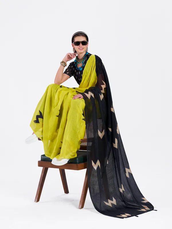 Digital_Print_Cotton_Linen_Saree_With_Unstitched_Blouse_Piece