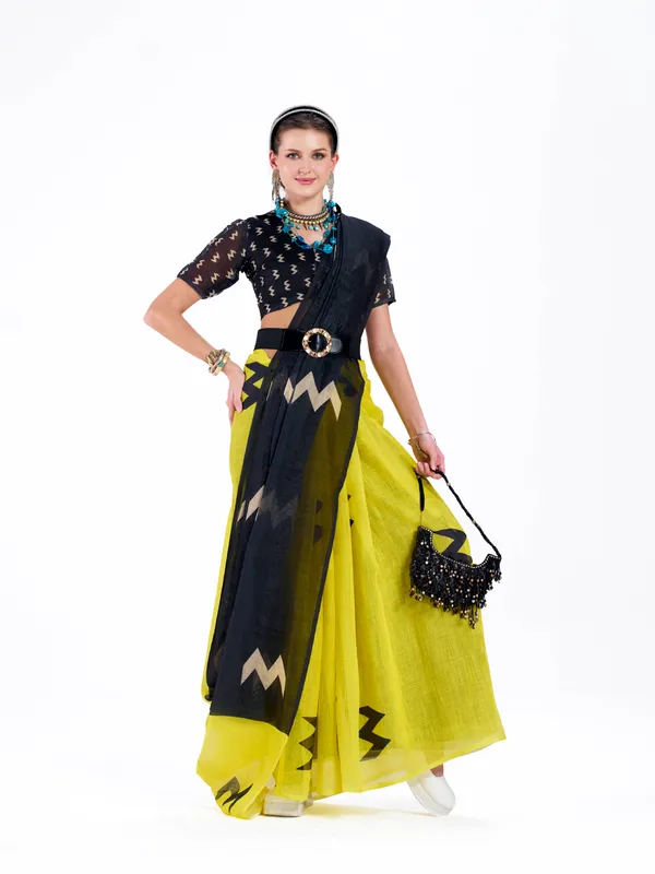 Digital_Print_Cotton_Linen_Saree_With_Unstitched_Blouse_Piece