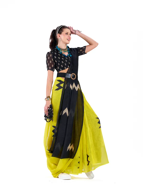 Digital_Print_Cotton_Linen_Saree_With_Unstitched_Blouse_Piece