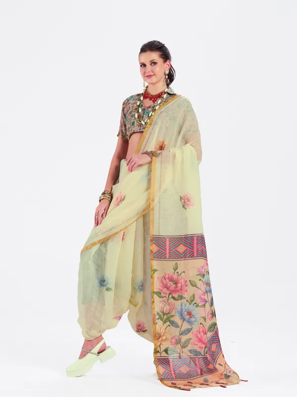 Digital_Print_Cotton_Linen_Saree_With_Unstitched_Blouse_Piece