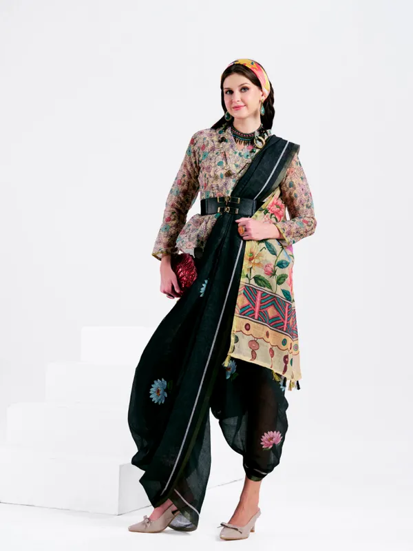 Digital_Print_Cotton_Linen_Saree_With_Unstitched_Blouse_Piece