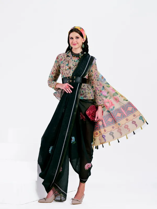 Digital_Print_Cotton_Linen_Saree_With_Unstitched_Blouse_Piece
