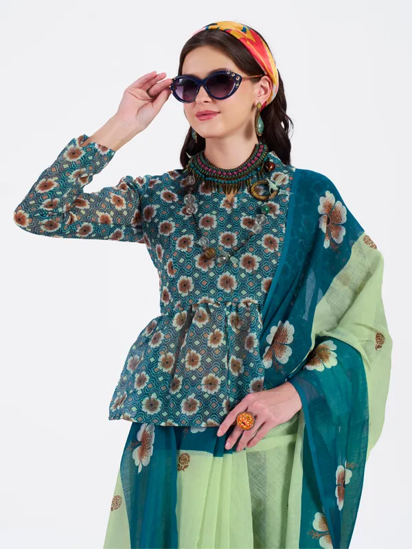 Digital_Print_Cotton_Linen_Saree_With_Unstitched_Blouse_Piece