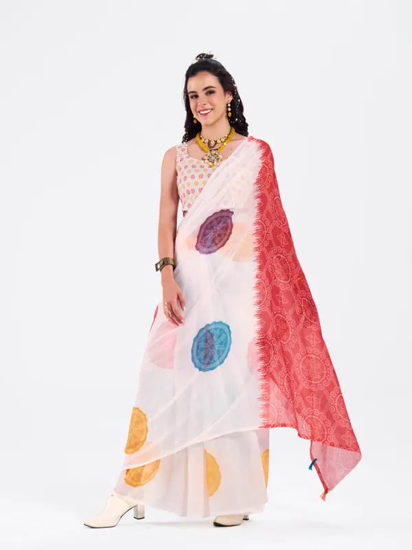 Digital_Print_Cotton_Linen_Saree_With_Unstitched_Blouse_Piece