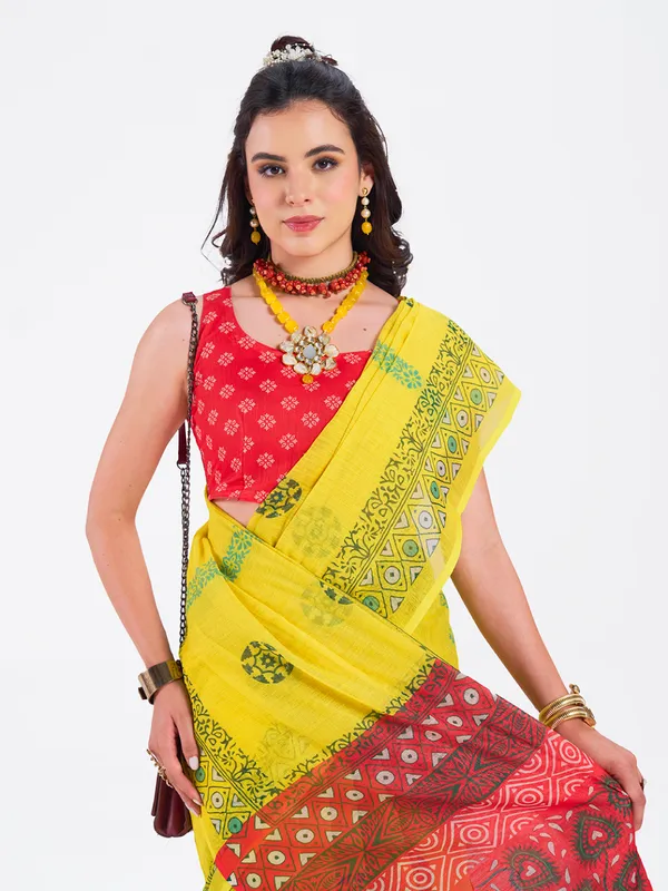 Digital_Print_Cotton_Linen_Saree_With_Unstitched_Blouse_Piece