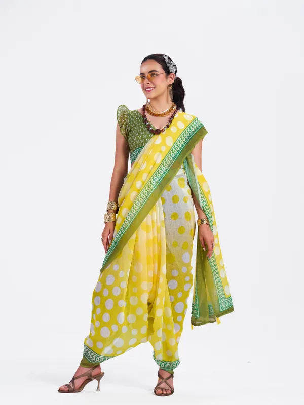Digital_Print_Cotton_Linen_Saree_With_Unstitched_Blouse_Piece