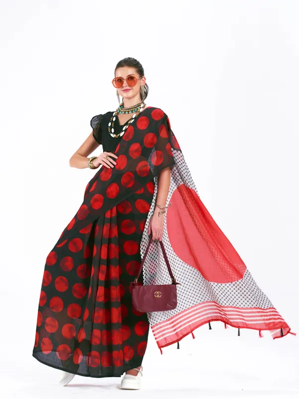 Digital_Print_Cotton_Linen_Saree_With_Unstitched_Blouse_Piece