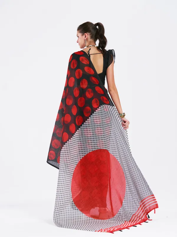 Digital_Print_Cotton_Linen_Saree_With_Unstitched_Blouse_Piece