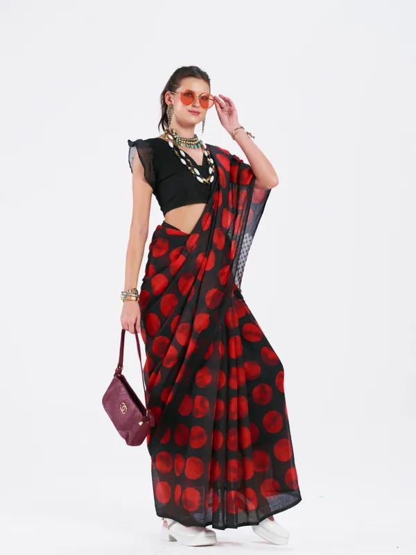 Digital_Print_Cotton_Linen_Saree_With_Unstitched_Blouse_Piece