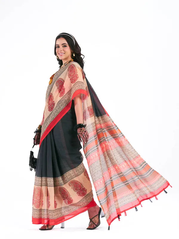 Digital_Print_Cotton_Linen_Saree_With_Unstitched_Blouse_Piece