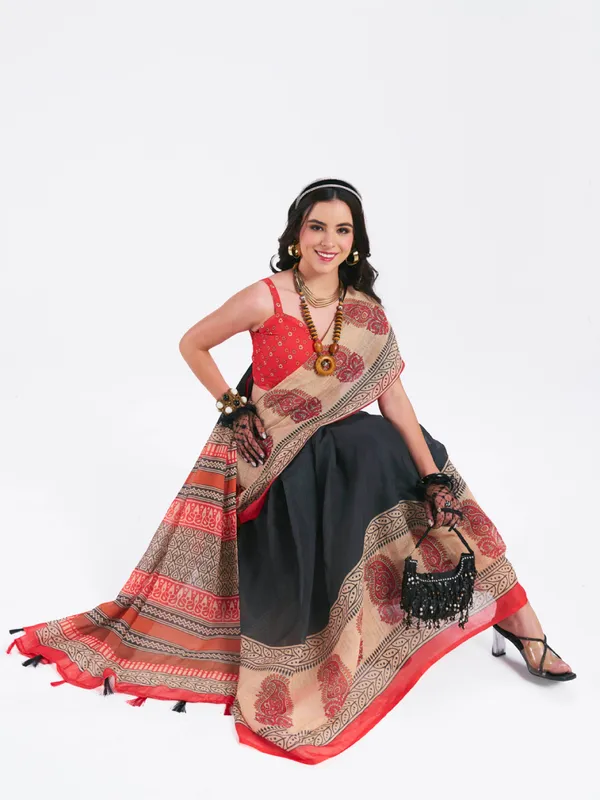 Digital_Print_Cotton_Linen_Saree_With_Unstitched_Blouse_Piece