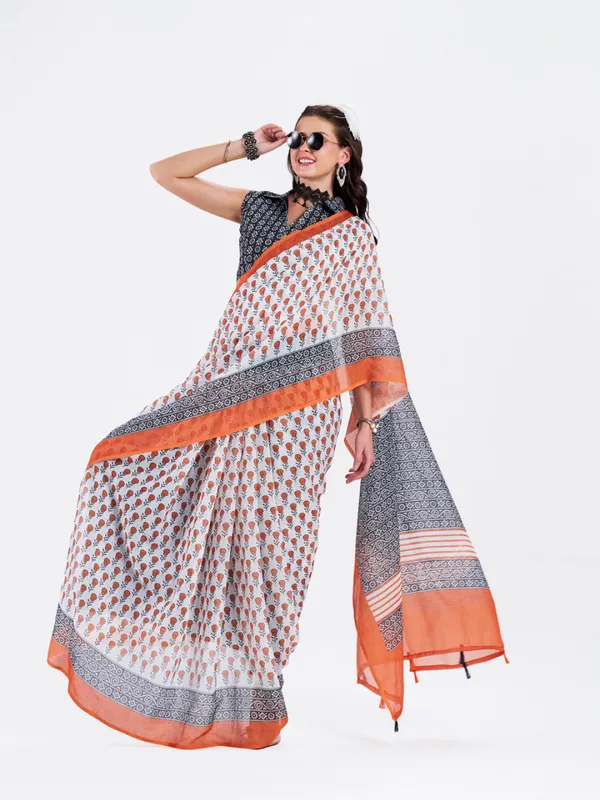 Digital_Print_Cotton_Linen_Saree_With_Unstitched_Blouse_Piece