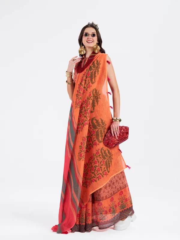 Digital_Print_Cotton_Linen_Saree_With_Unstitched_Blouse_Piece