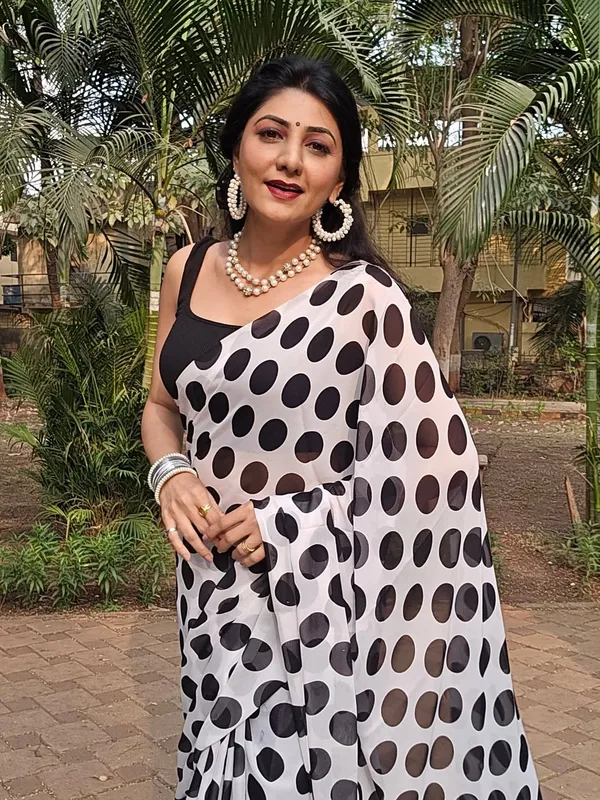 Printed_Daily_Wear_Georgette_Saree_With_Unstitched_Blouse_Piece