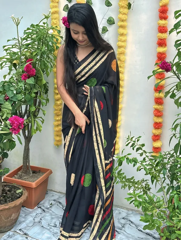 Stylish_Printed_Georgette_Saree_With_Unstitched_Blouse_Piece
