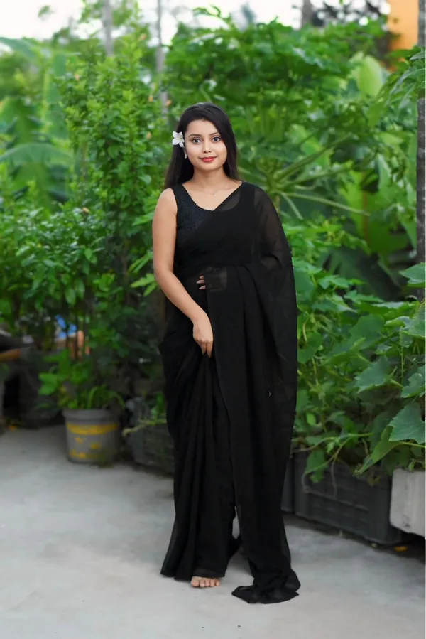 Elegant_Solid_Chiffon_Plain_Dyed_Saree_With_Unstitched_Blouse_Piece