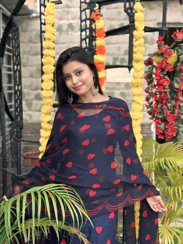 Elegant_Printed_Crepe_Unstitched_Dress_Material
