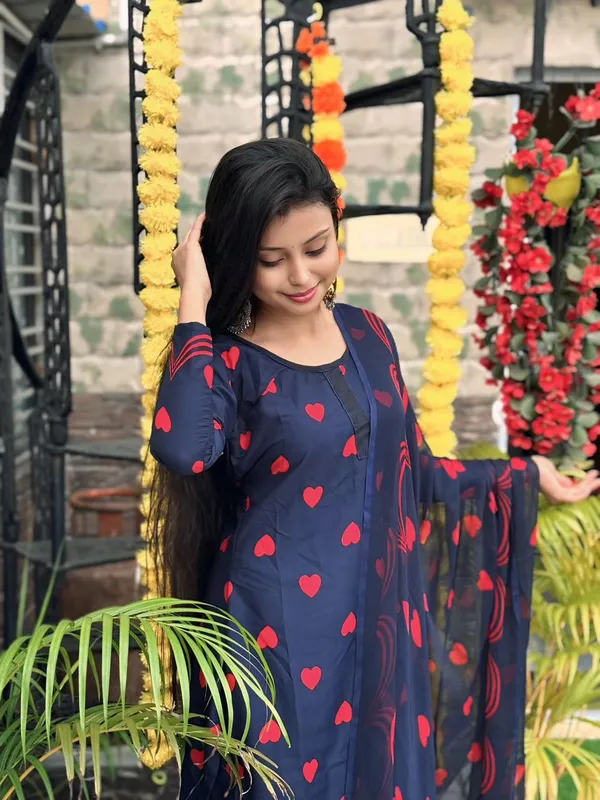 Elegant_Printed_Crepe_Unstitched_Dress_Material