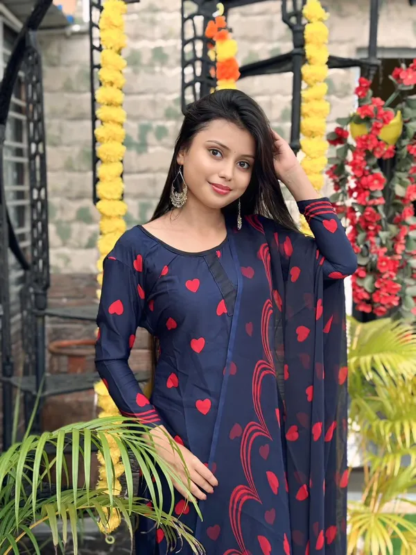 Elegant_Printed_Crepe_Unstitched_Dress_Material