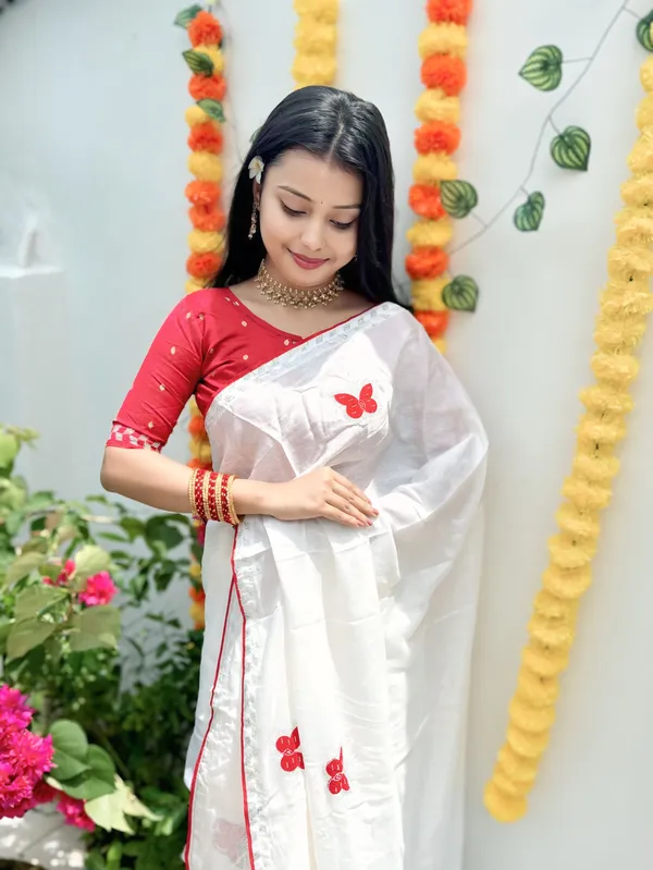 Designer_Chinon_Silk_Butterfly_Patch_Work_with_Diamond_Lace_Saree_&_Unstitched_Blouse_Piece