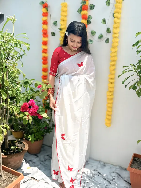 Designer_Chinon_Silk_Butterfly_Patch_Work_with_Diamond_Lace_Saree_&_Unstitched_Blouse_Piece
