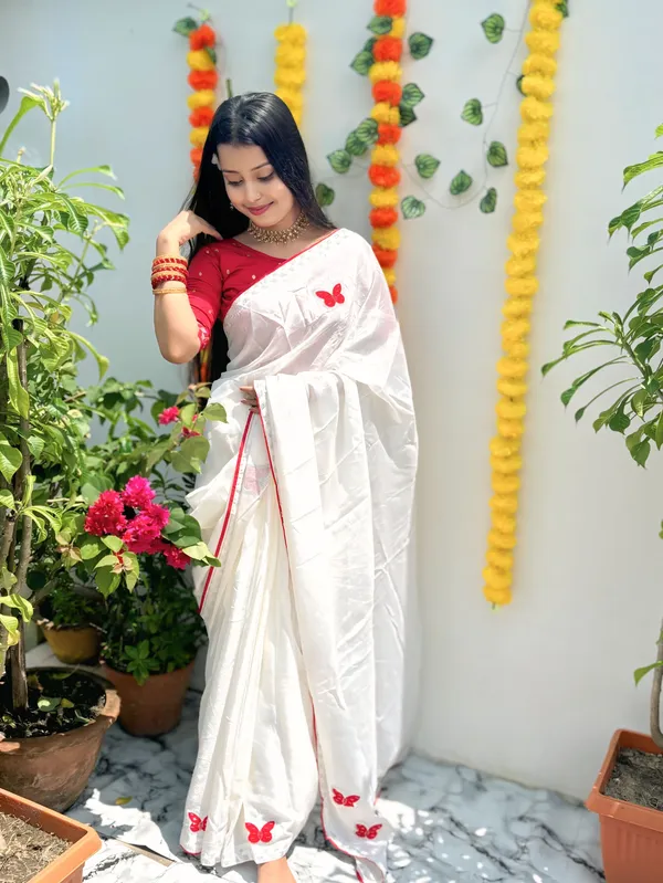 Designer_Chinon_Silk_Butterfly_Patch_Work_with_Diamond_Lace_Saree_&_Unstitched_Blouse_Piece