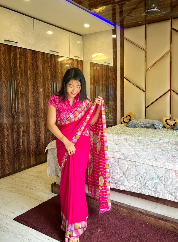 Stylish_Printed_Georgette_Saree_With_Unstitched_Blouse_Piece