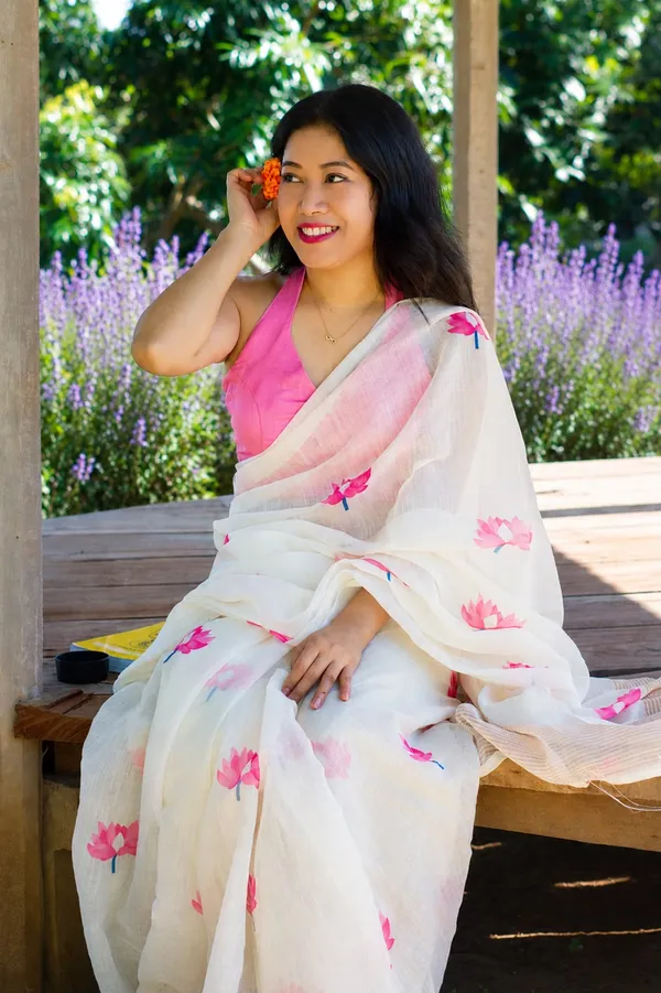 Women's_Printed_Cotton_Linen_Saree_With_Unstitched_Blouse_Piece
