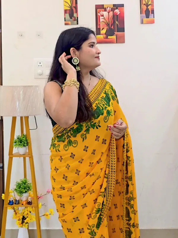 Elegant_Printed_Georgette_Saree_With_Unstitched_Blouse