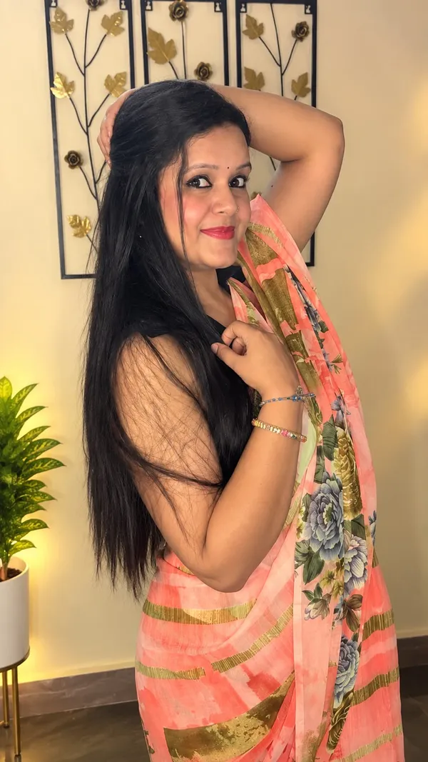Women's_Printed_Georgette_Saree_With_Unstitched_Blouse_Piece