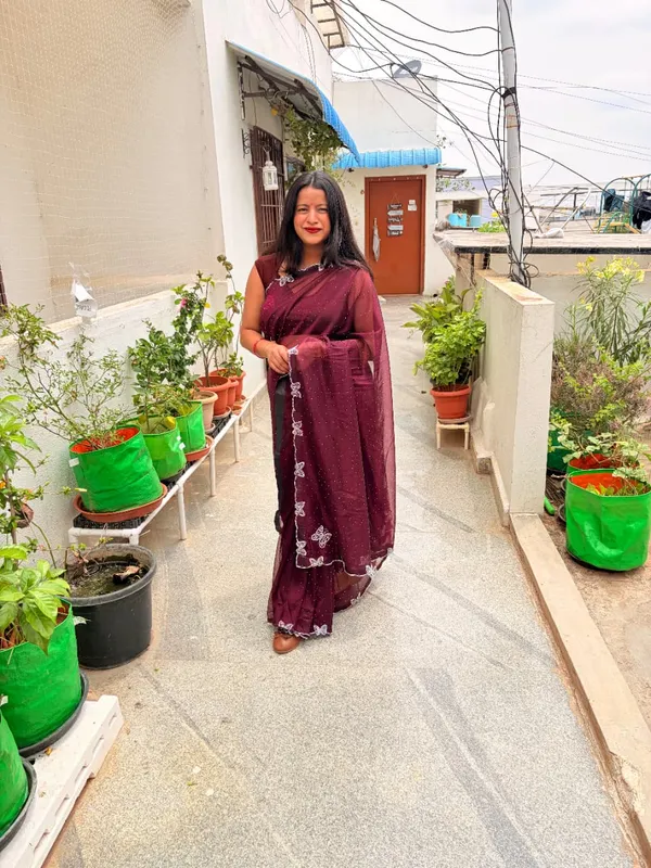 Women's_Beautiful_Soft_Net_Diamond_Lace_Border_Saree_With_Unstitched_Blouse