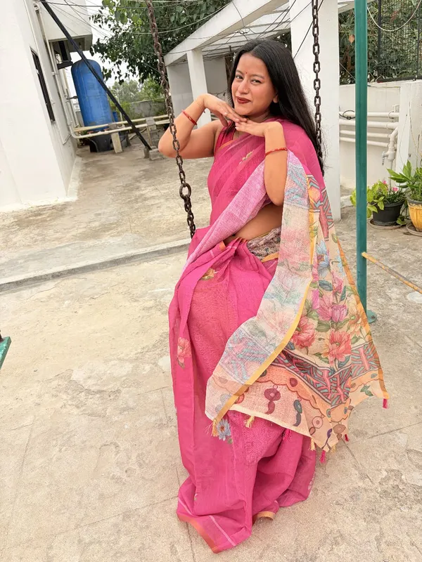 Women's_Printed_Cotton_Linen_Saree_With_Unstitched_Blouse_Piece