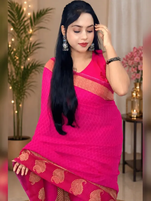 Women's_Printed_Georgette_Saree_With_Unstitched_Blouse_Piece