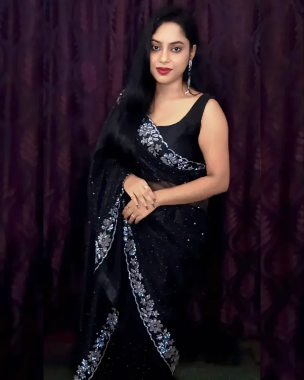 Women's_Beautiful_Soft_Net_Diamond_Lace_Border_Saree_With_Unstitched_Blouse