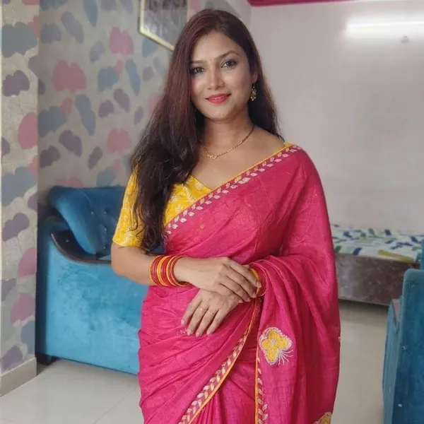 Women's_Designer_Chinon_Silk_Butterfly_Patch_Work_with_Diamond_Lace_Saree_&_Unstitched_Blouse_Piece