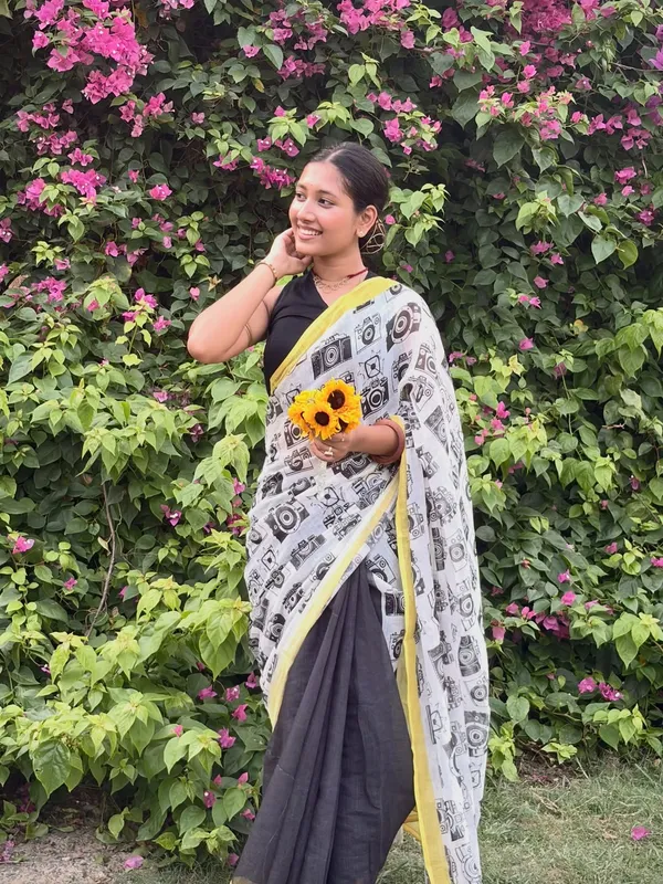 Women's_Printed_Cotton_Linen_Saree_With_Unstitched_Blouse_Piece