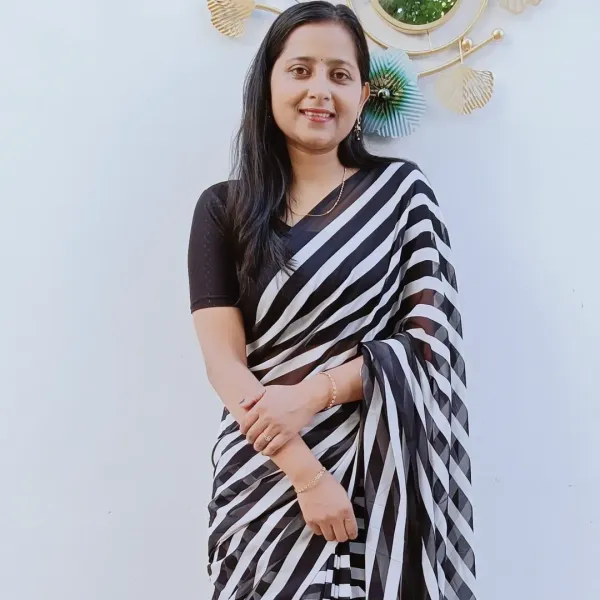 Elegant_Printed_Georgette_Saree_With_Unstitched_Blouse
