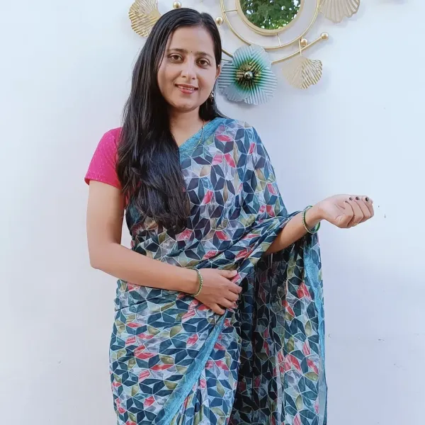 Elegant_Printed_Georgette_Saree_With_Unstitched_Blouse
