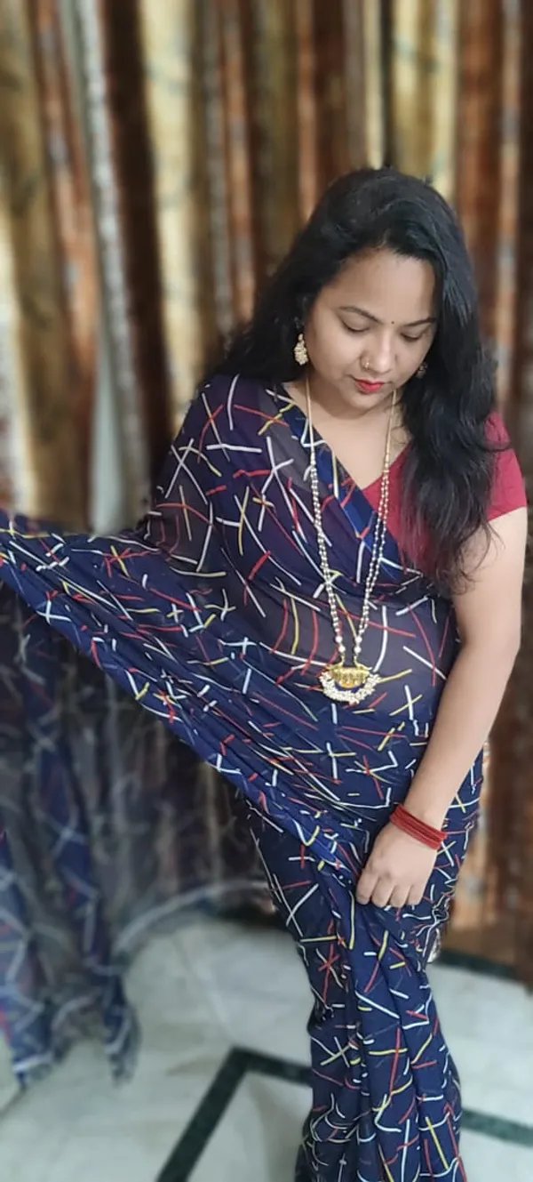 Elegant_Printed_Georgette_Saree_With_Unstitched_Blouse