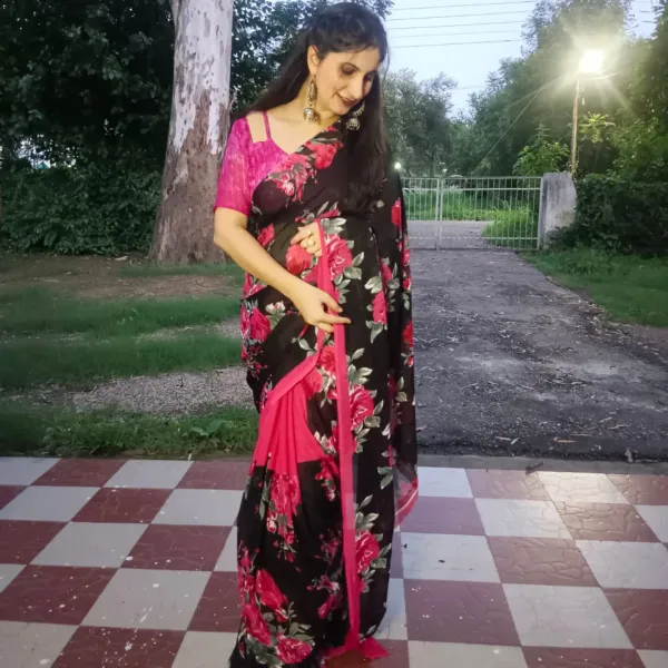 Women's_Printed_Georgette_Saree_With_Unstitched_Blouse_Piece