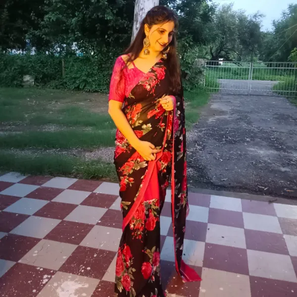 Women's_Printed_Georgette_Saree_With_Unstitched_Blouse_Piece
