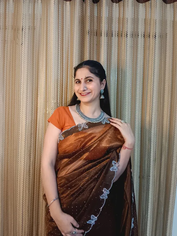 Elegant_Net_Diamond_Lace_Work_Saree_with_Unstitched_Blouse