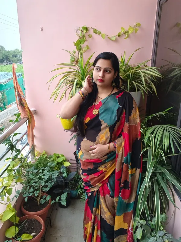 Elegant_Printed_Georgette_Saree_With_Unstitched_Blouse